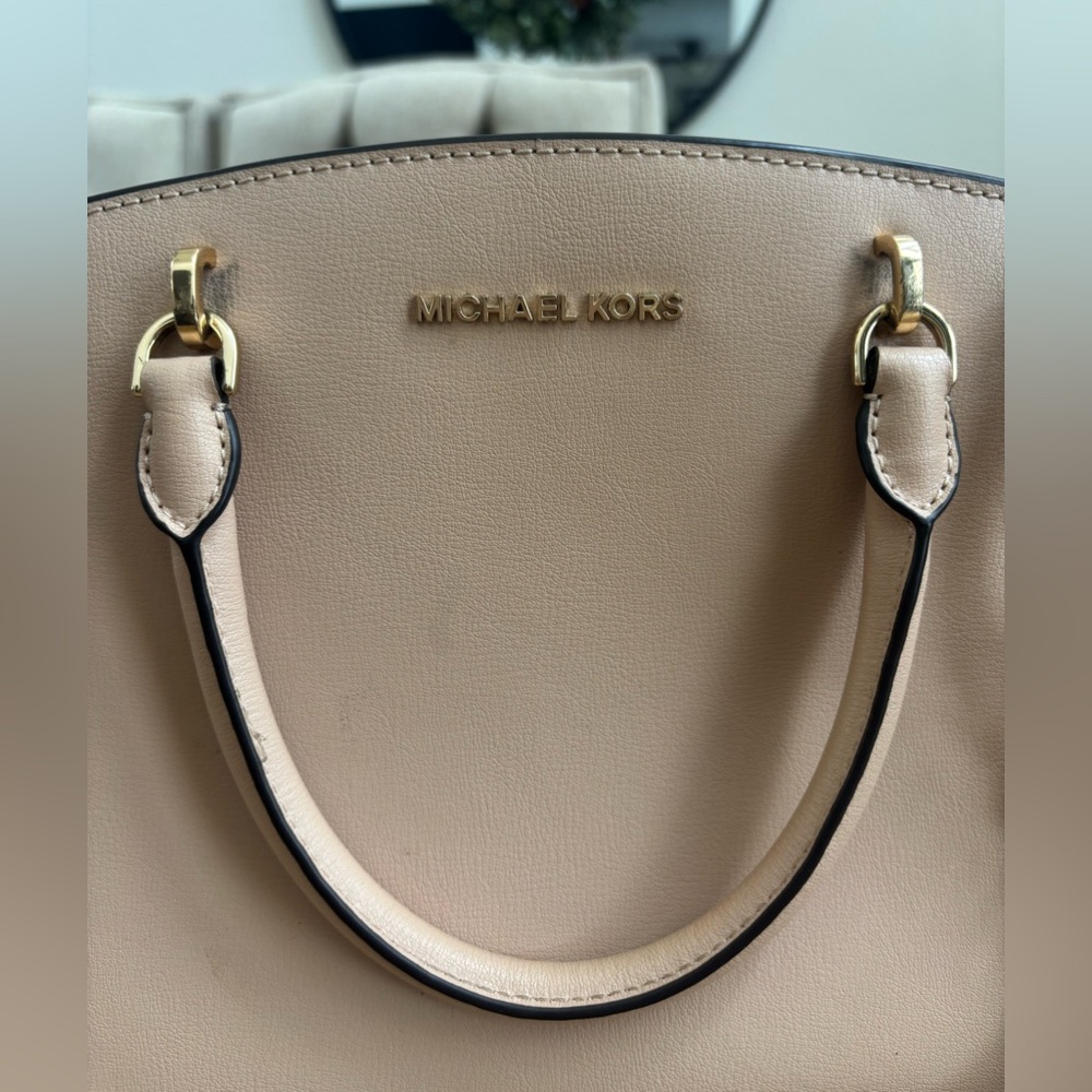 Michael Kors Tan Leather Handbag - Picture 5 of 17